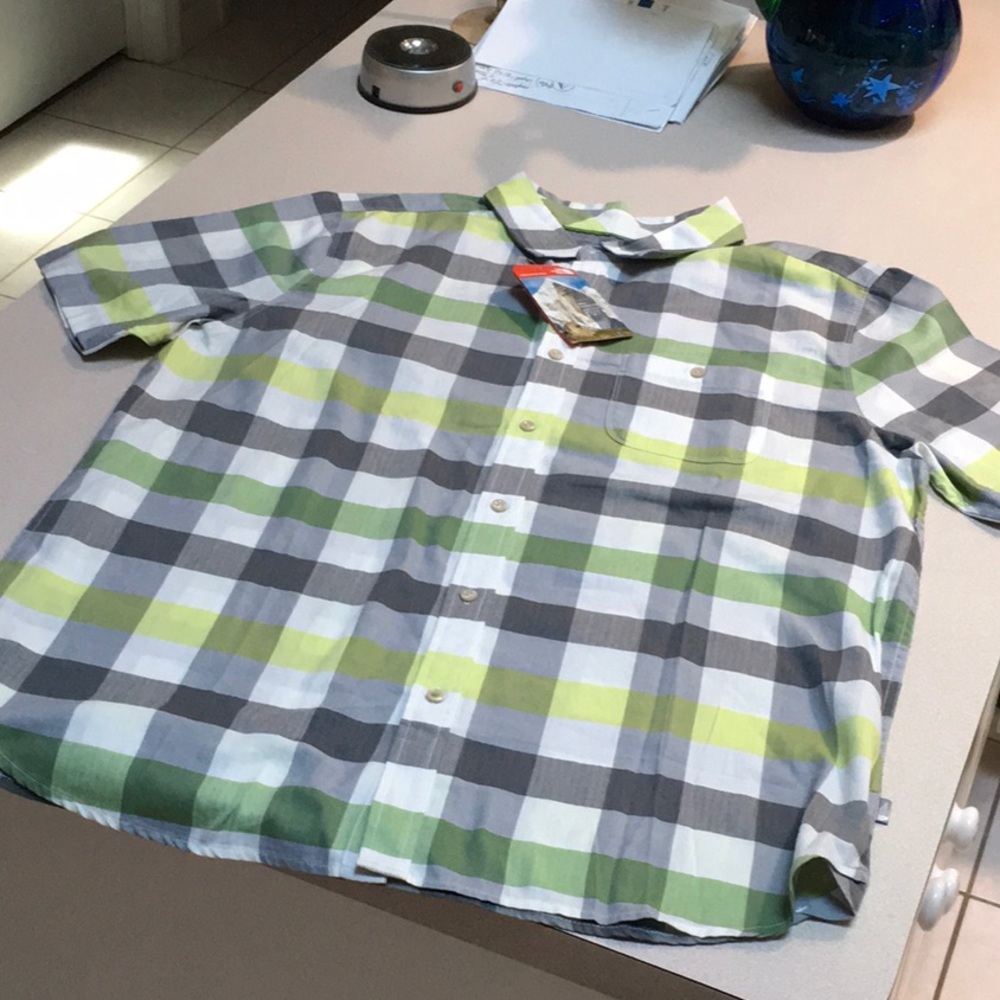 THE NORTHFACE Men’s Button Up Shirt XL NWT